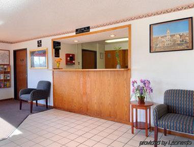 Super 8 By Wyndham Pontiac Interior foto